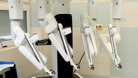 FN Plzeň otevřela druhé robotické centrum