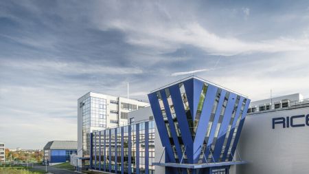Čistá mobilita i pokročilá medicína. Centrum RICE slaví kulatiny