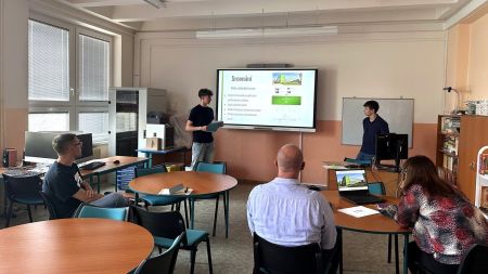 Studentské návrhy webů se dostaly do praxe. Dvě plzeňské školy mají nové stránky