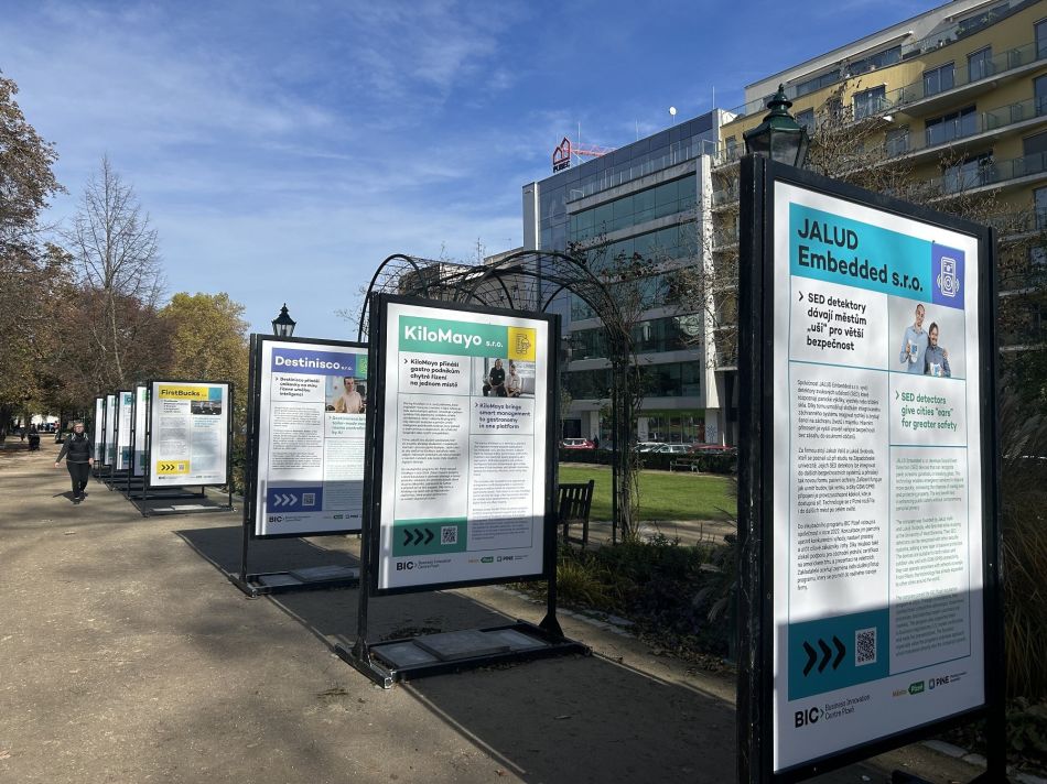 Výstava Inkubace BIC Plzeň v Šafaříkových sadech v Plzni_3_foto BIC Plzeň